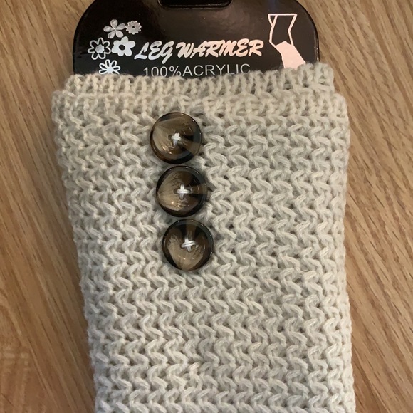 KNIT LEG WARMERS/BOOT CUFFS-CREAM - Picture 2 of 5